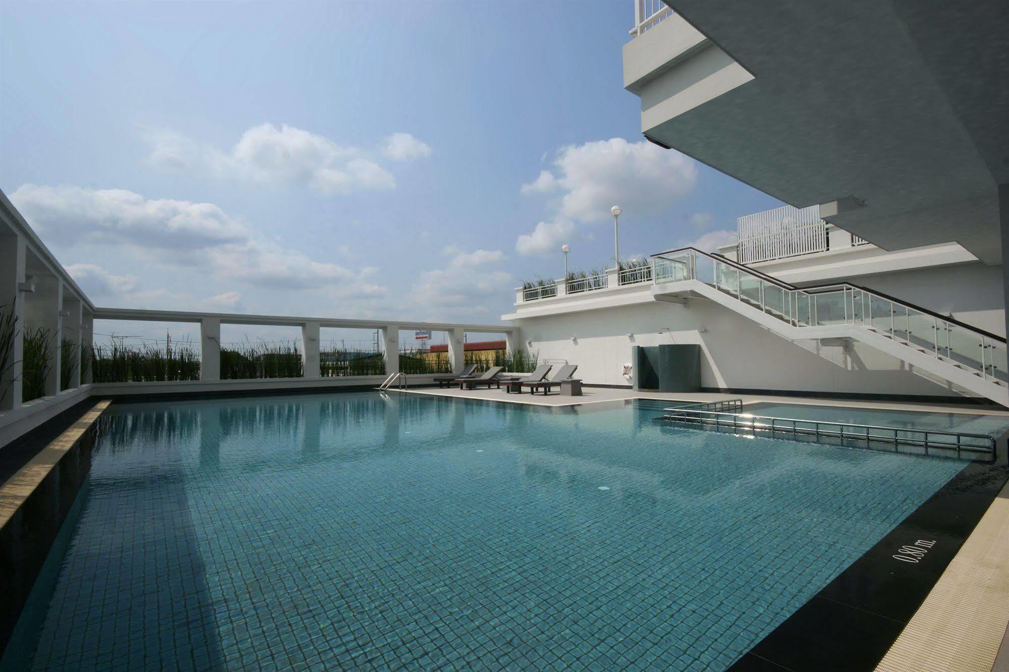 Kantary Hotel Kabinburi Buitenkant foto